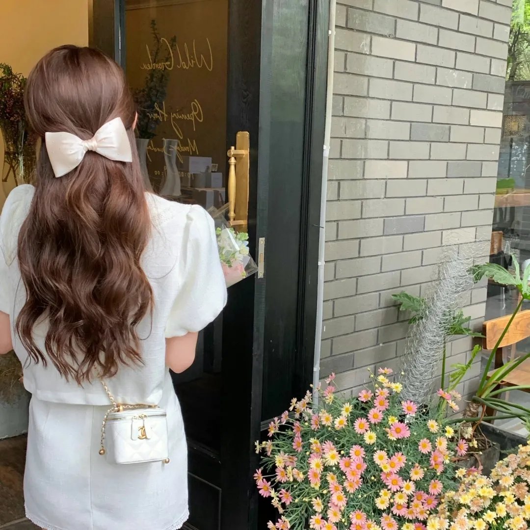 我才不信你是个王子呢